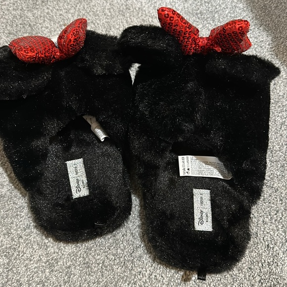 Disney Mickey Mouse Slippers - Picture 4 of 6